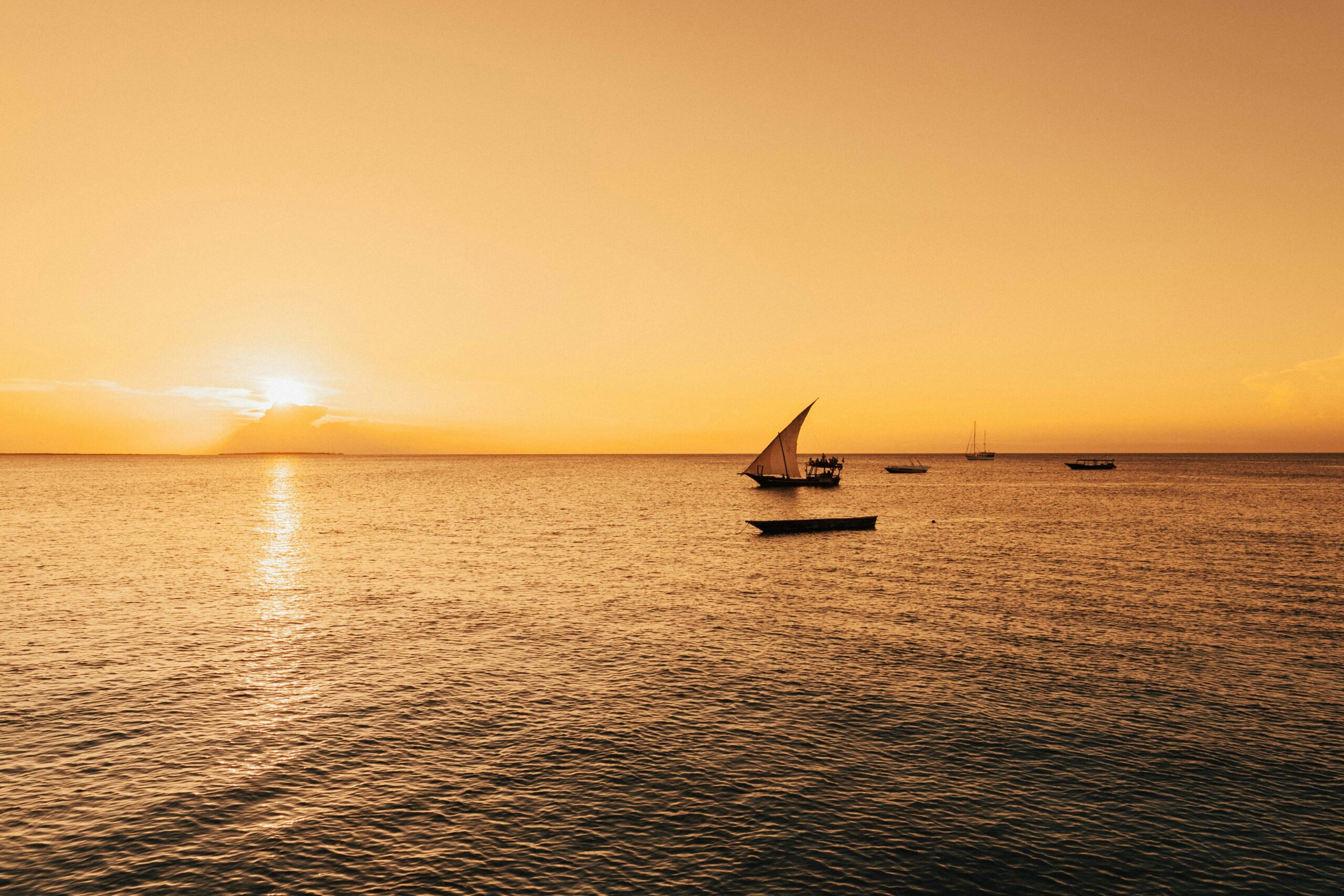 TANZANIA & ZANZIBAR IN 9 DAYS — AN EXCLUSIVE SAFARI & INDIAN OCEAN ESCAPE